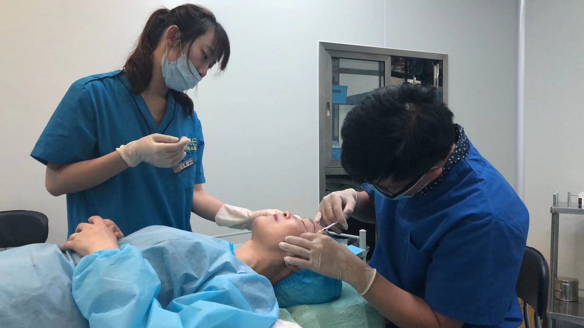 轻医美注射操作